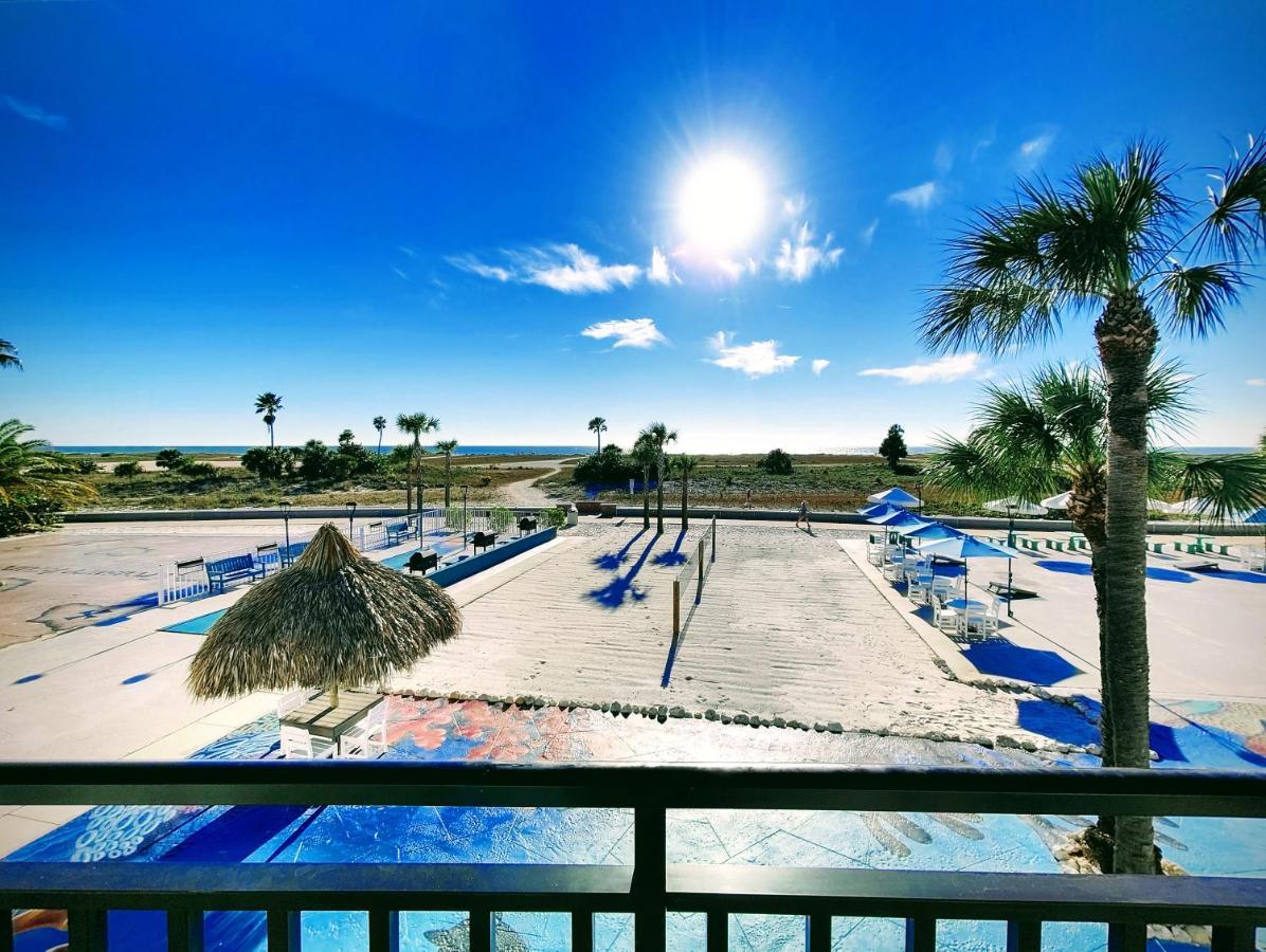 Tahitian Beach Resort Treasure Island Екстериор снимка