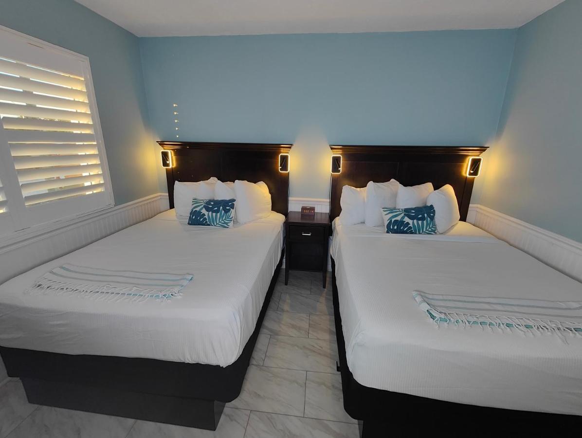 Tahitian Beach Resort Treasure Island Екстериор снимка